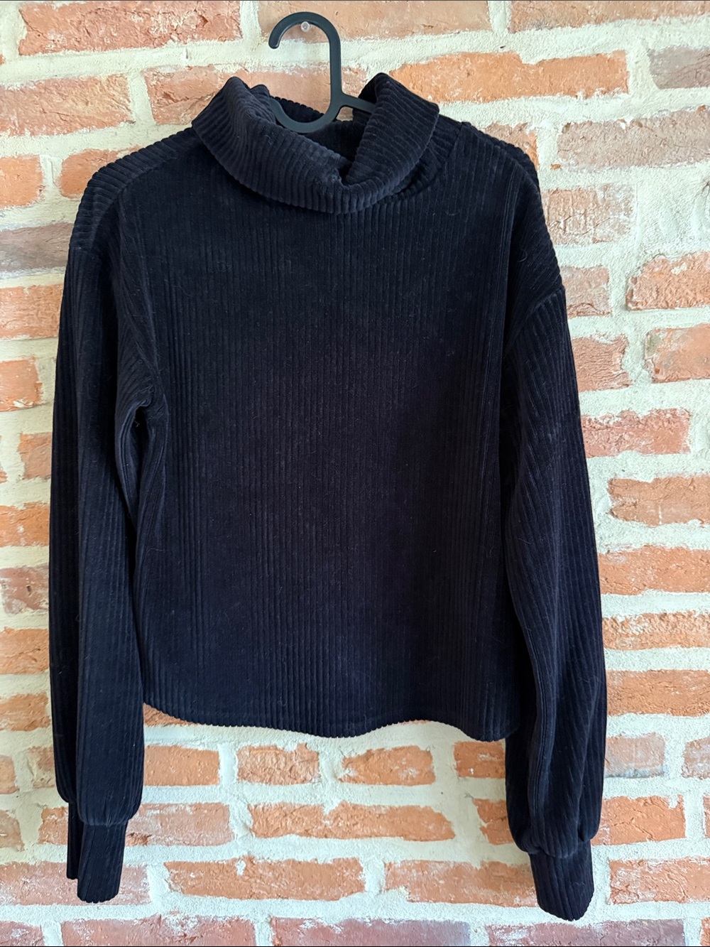 Black Corded/velvet Turtleneck Sweater — Women’s Cozy Ribbed Pullover